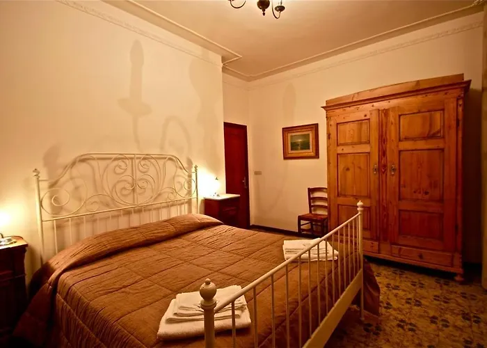 La Casa Di Elide 3*
