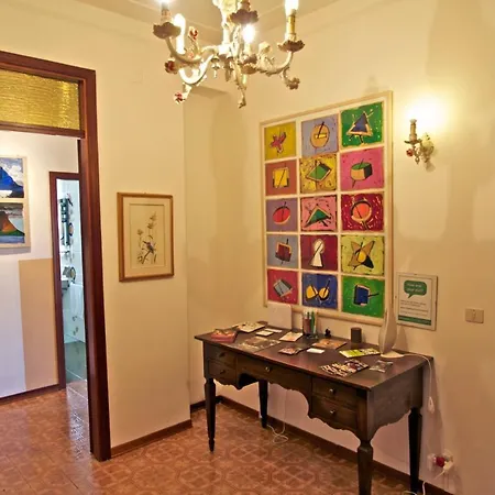 بيت ضيافة La Casa Di Elide أريتسو