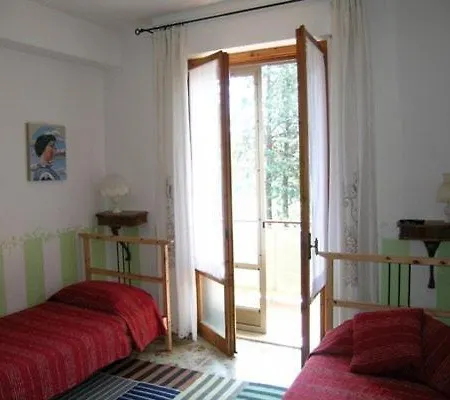 بيت ضيافة La Casa Di Elide