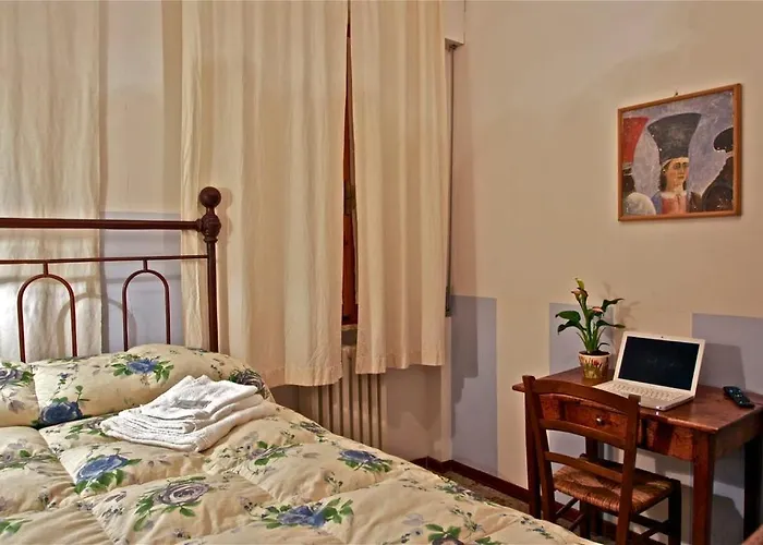 La Casa Di Elide Πανσιόν