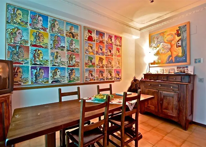 La Casa Di Elide Πανσιόν